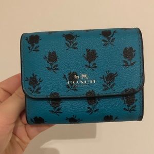 Small coach wallet
